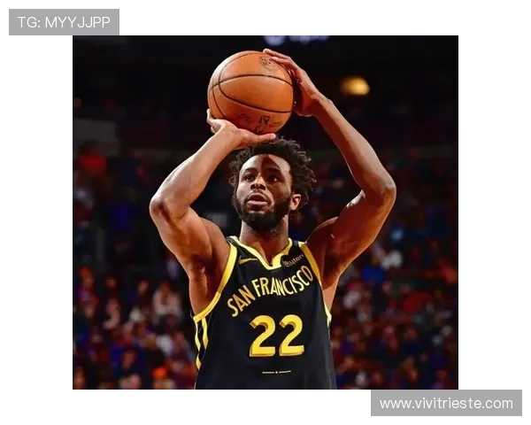 威金斯利用防守补位提升勇士关键回合承压能力